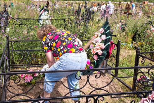 Самый большой грех на кладбище: эту фразу нельзя произносить ни в коем случае